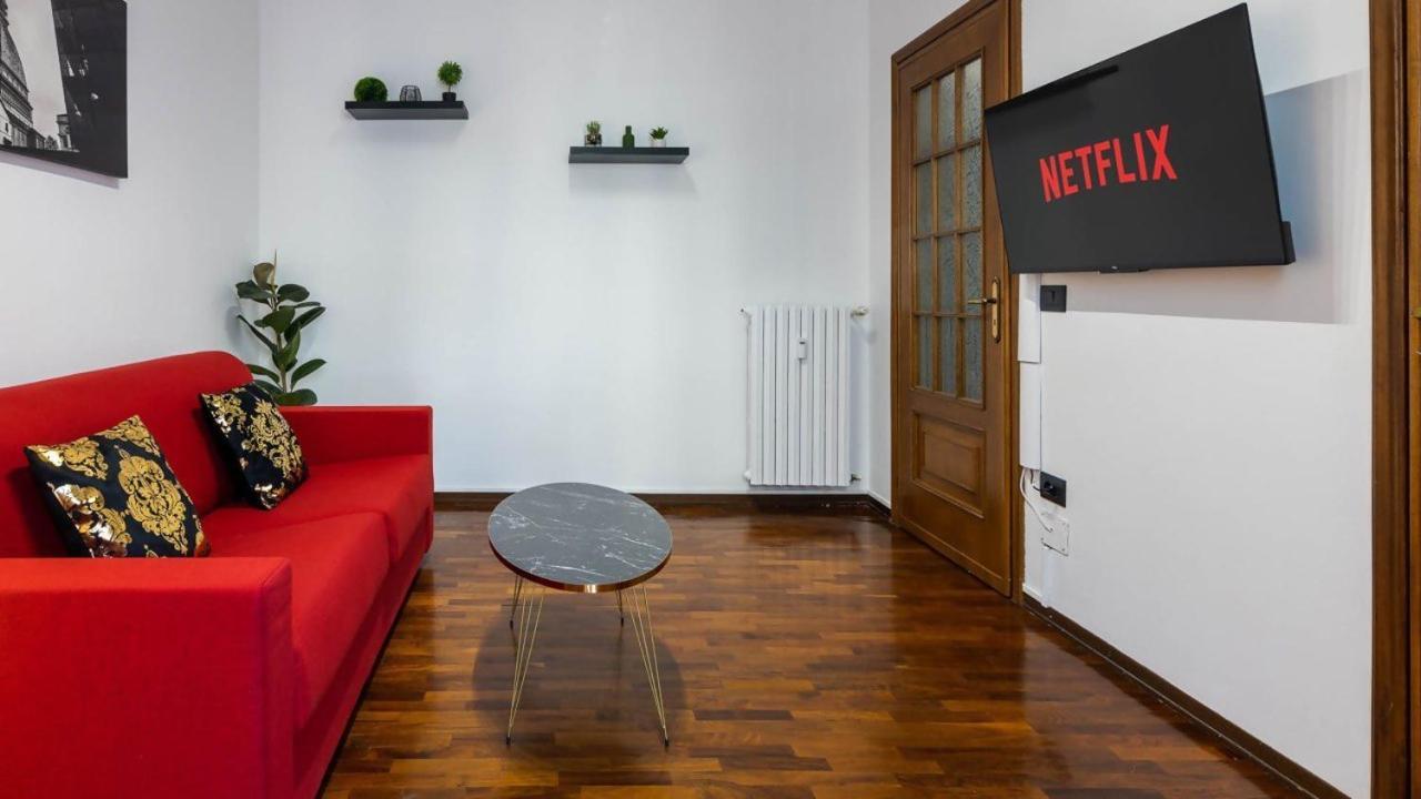 Porta Nuova Centro Elegante Suite Con Wifi Турин Екстер'єр фото