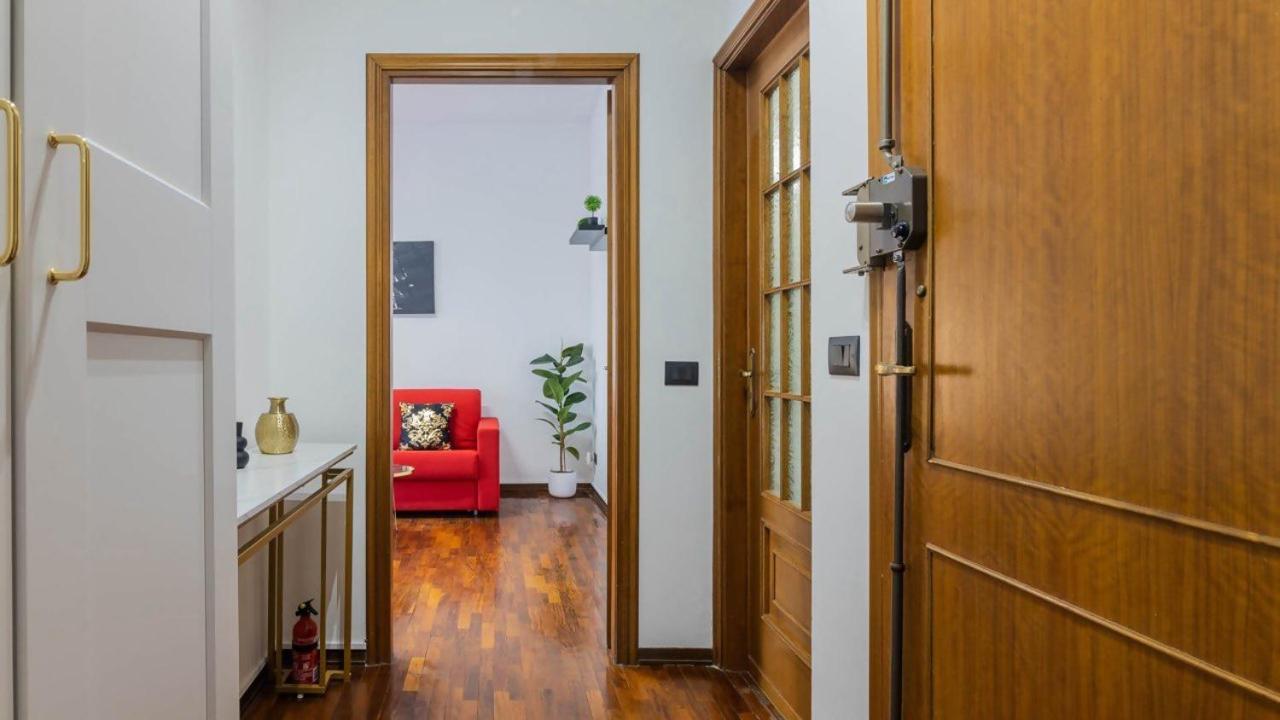 Porta Nuova Centro Elegante Suite Con Wifi Турин Екстер'єр фото